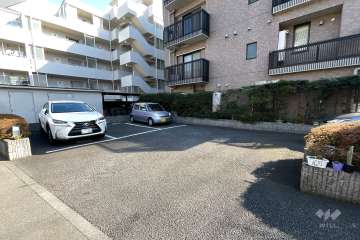 敷地内駐車場（屋外平面式）