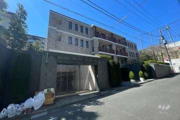 プレステージ代々木大山町の外観（北東側から）