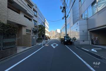 敷地南東側の前面道路