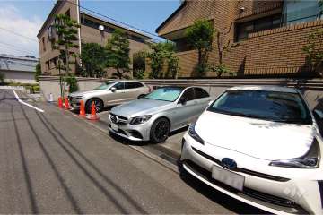 敷地内駐車場（屋外平面式）