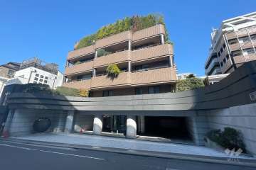 ベルテ西参道の外観（南東側から）