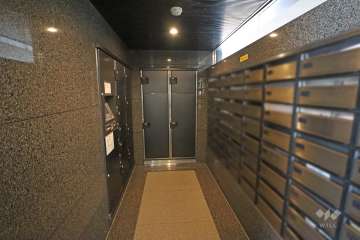 共用ポストと宅配ボックス