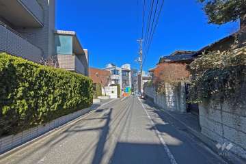 敷地南東側前面道路