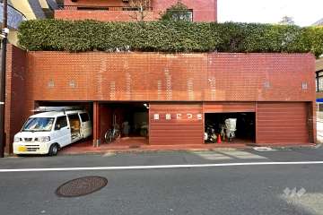 敷地内駐車場（屋内平面式）