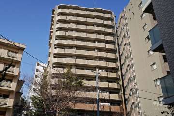 藤和シティホームズ代々木二丁目の外観（南西側から）