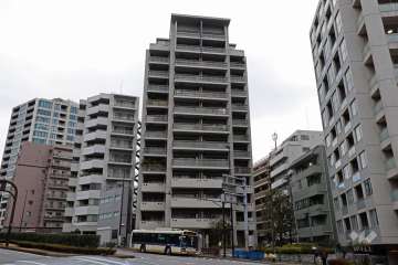 グレイスコート代々木公園の外観(南東側から）