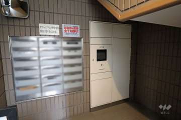 共用ポストと宅配ボックス