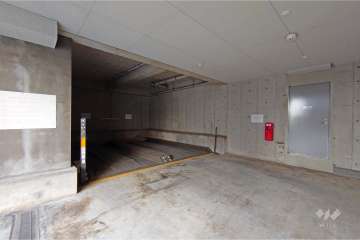 敷地内駐車場（屋内機械式）