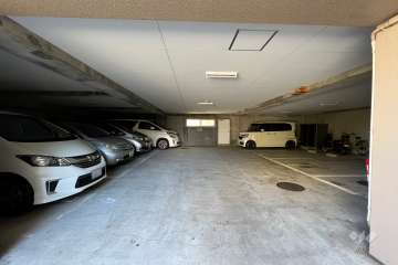敷地内駐車場（屋内平面式）