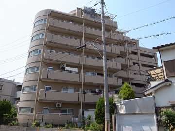 フリーデンハイム立花の外観（南東側から）