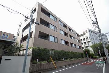 東急ドエルアルス代々木大山町の外観（南東側から）