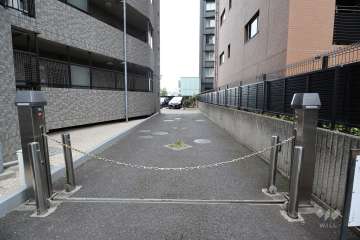 駐車場の出入り口