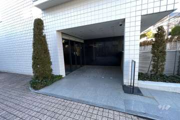 エントランスアプローチ
