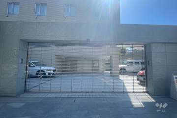 駐車場の出入り口（リングシャッター付き）