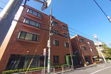 イースタンホームズ猿楽の外観（東側から）