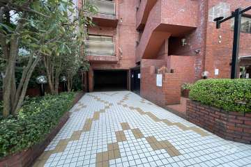 駐車場の出入り口