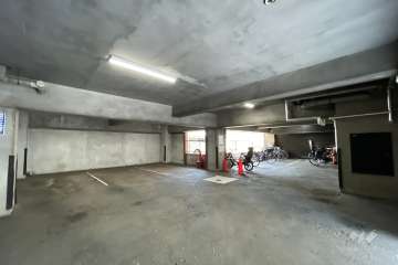 敷地内駐車場（屋内平面式）