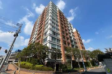 パーク・コート恵比寿ヒルトップレジデンスの外観（南東側から）