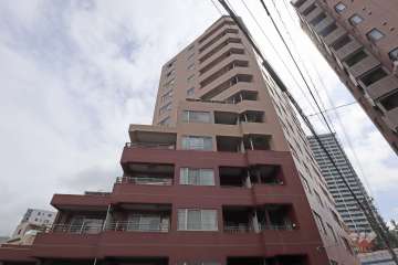 リシェ広尾の外観（北西側から）