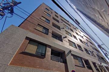 ウィスティリアコート代官山の外観（南西側から）