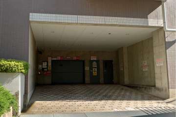 敷地内駐車場（屋内機械式）