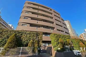 シルフィード南平台の外観（南側から）