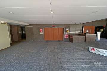 駐車場出入り口