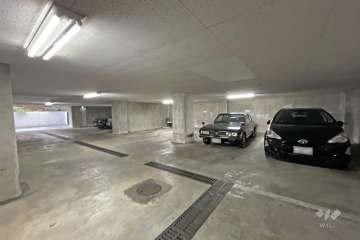 敷地内駐車場（屋内平面式）