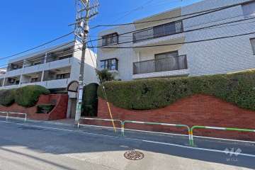 ライオンズマンション鉢山の外観（南東側から）