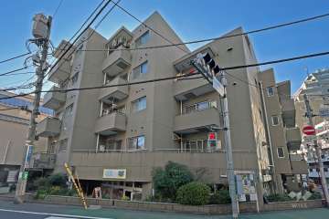 ロイヤルパレス渋谷の外観（東側から）