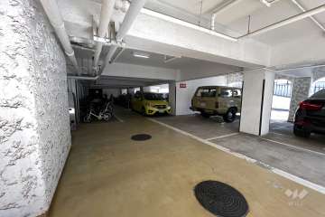 敷地内駐車場（屋内平面式）