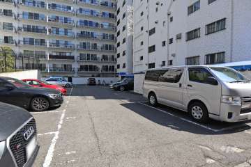 敷地内駐車場（屋外平面式）