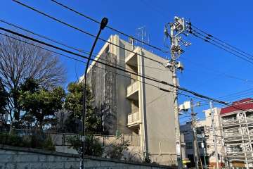 代官山コーポラス1号棟の外観（東側から）