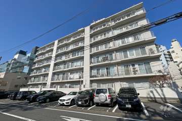 南平台セントラルハイツの外観（東側から）