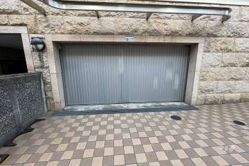 駐車場の出入り口