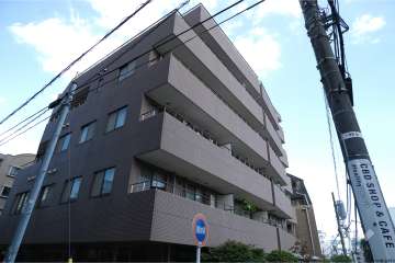 グランディ代官山の外観（南西側から）