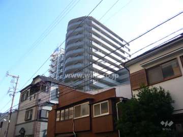 朝日プラザアペックスコート西難波の外観（北西から）