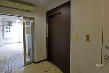 敷地内エレベーター