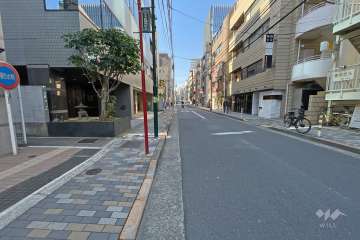 敷地北側の前面道路