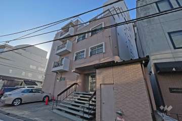 日商岩井代官山マンションの外観（北側から）