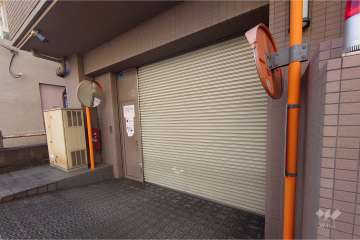 駐車場の出入り口