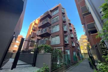 インペリアル常盤松の外観（北西側から）