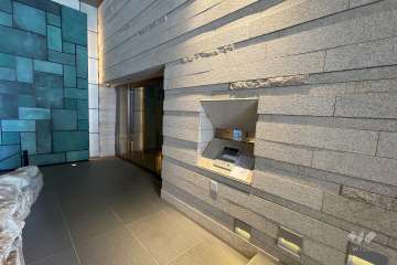 エントランスはオートロック付きです。