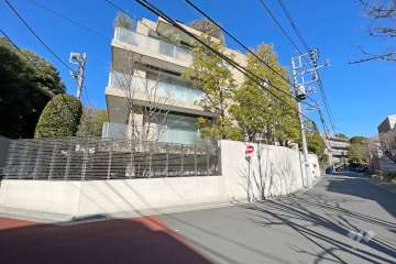 クラッシィハウス広尾フィオリーレの外観（南東側から）