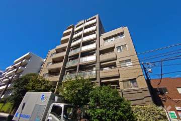 ザパームス代々木上原ヴェールテラスの外観（南東側から）