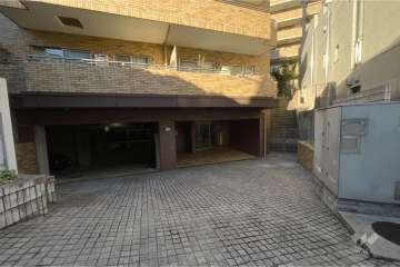 エントランスアプローチ