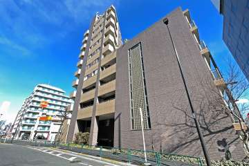 サンクタス松濤ロワールの外観（南側から）