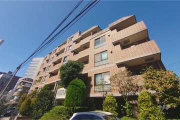 ジェイパーク渋谷東の外観（南東側から）