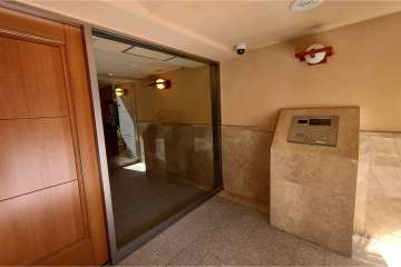 エントランスはオートロック付きです。