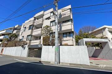 スカーラ代々木上原の外観（南東側から）